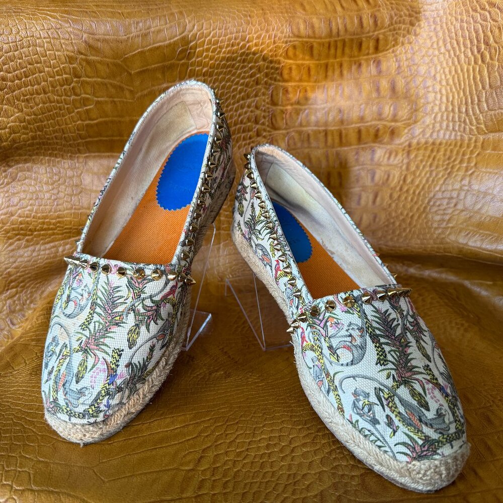 Christian Louboutin Ivory Canvas Ares Spiked Espadrilles Flats Size 37/ US 7